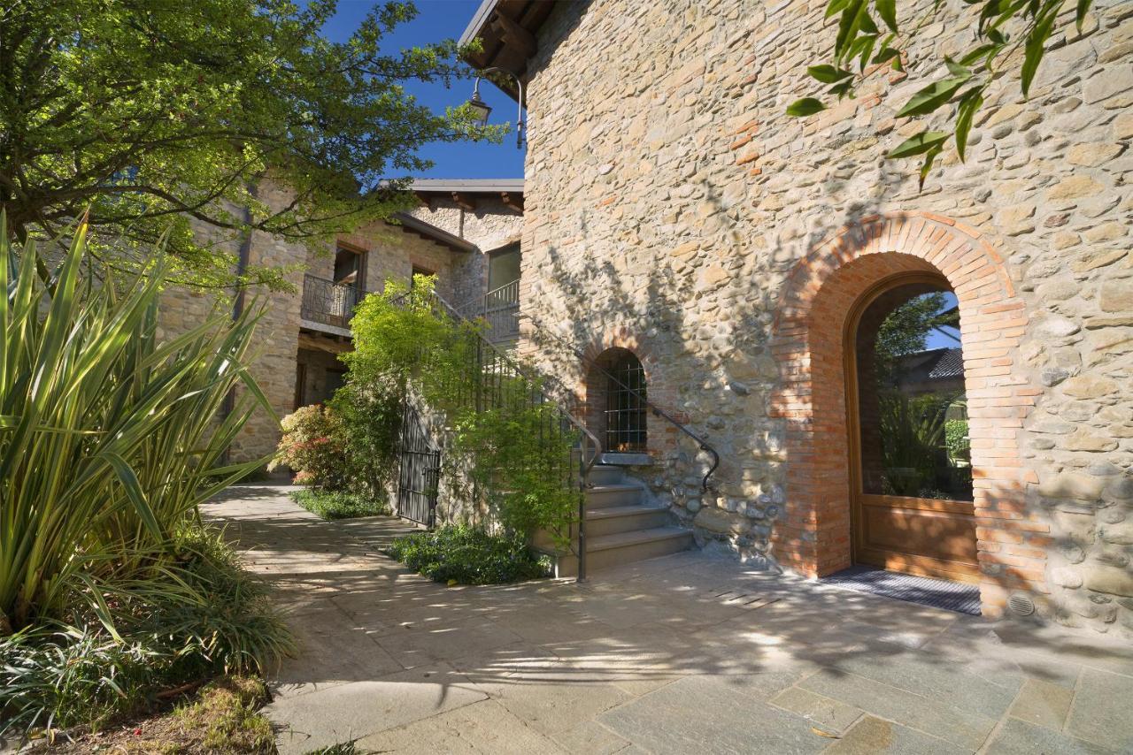Il Borgo - 1711 Luxury Guest House Арлате Экстерьер фото