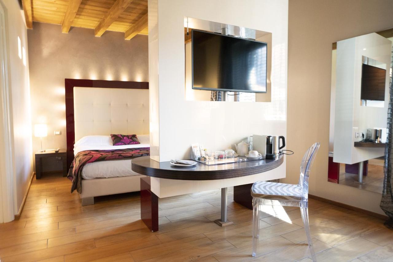 Il Borgo - 1711 Luxury Guest House Арлате Экстерьер фото