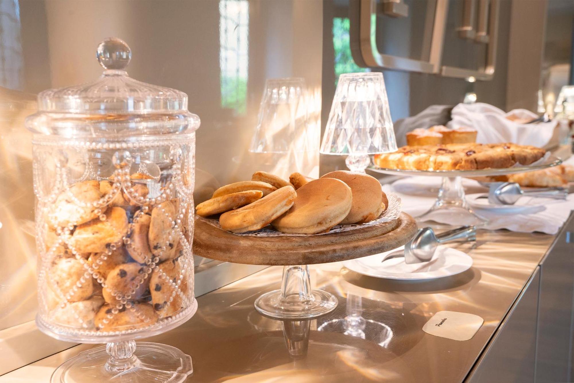 Il Borgo - 1711 Luxury Guest House Арлате Экстерьер фото